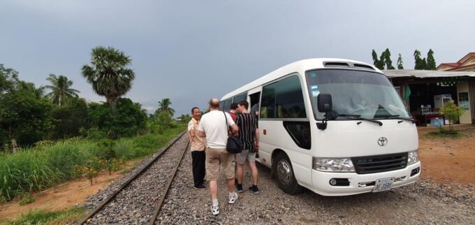 Battambang Bamboo Train Private Full-Day Tour From Siem Reap - Explore Local Markets and Cuisine