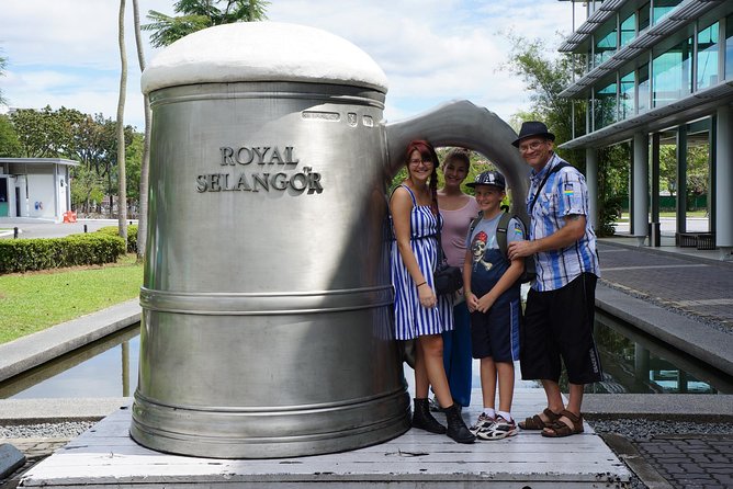 Batu Caves, Royal Selangor Pewter and Batik Factory Tour - Inclusions and Logistics