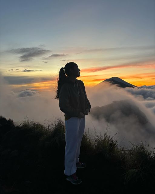 Batur: Sunrise Trekking, Hot Spring, Coffee Tasting + Lunch - Relaxing Hot Spring Experience