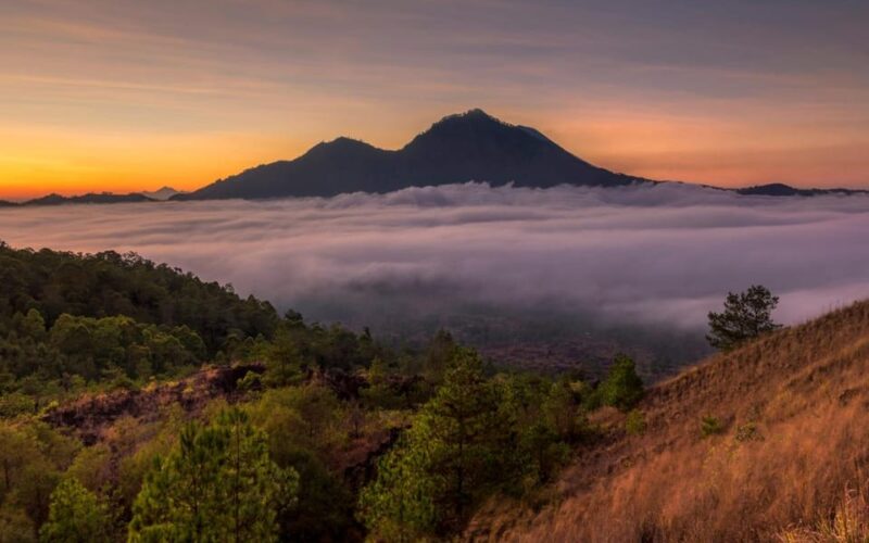 Batur Volcano Sunrise Trekking All-Inclusive - Breathtaking Sunrise Views