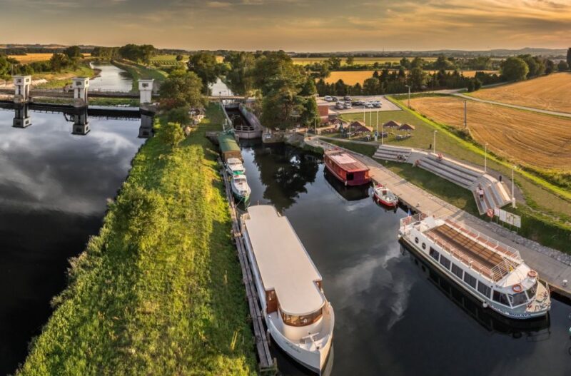 Batuv Kanal - Boatride and Wine (From Vienna and Bratislava) - Scenic Boat Ride and Stops