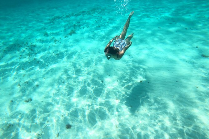 Bavarian Fiesta Snorkel Activity in Glass Bottom Boat at San Miguel De Cozumel - Negative Review Concerns