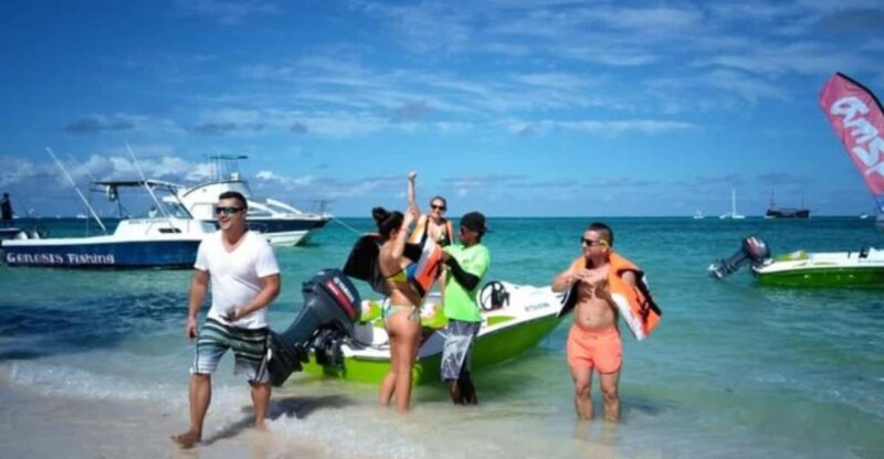 Bávaro: Speedboats and Snorkeling Adventure - Languages and Cancellation