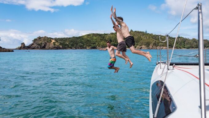 Bay of Islands 2-Hour Sundowner Evening Sailing Cruise - Customer Ratings and Reviews