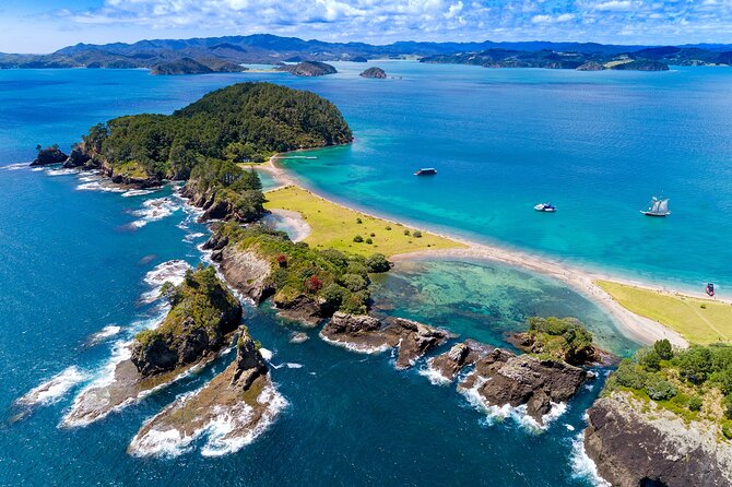 Bay of Islands Explorer Experience Small Group Tour From Auckland - Exploring the Bay of Islands