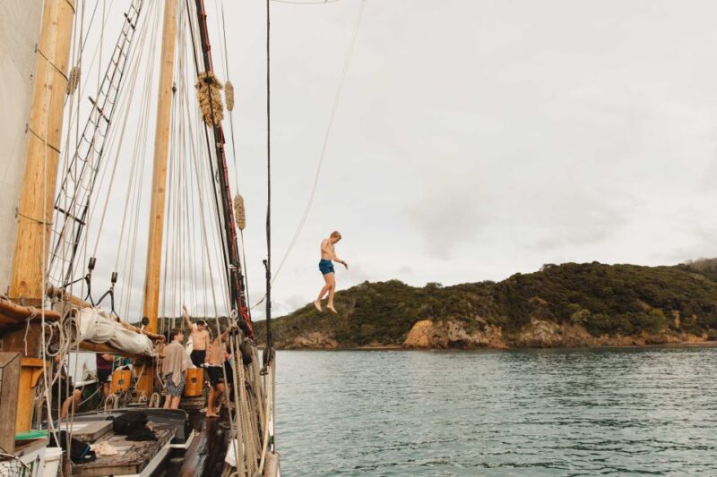 Bay of Islands: Full-Day Tall Ship Sailing Excursion - Crew and Safety Information