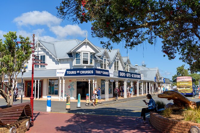 Bay of Islands Heritage Experience From Auckland Incl. Waitangi & Russell - Paihia Boat Cruise and Dolphin Watching