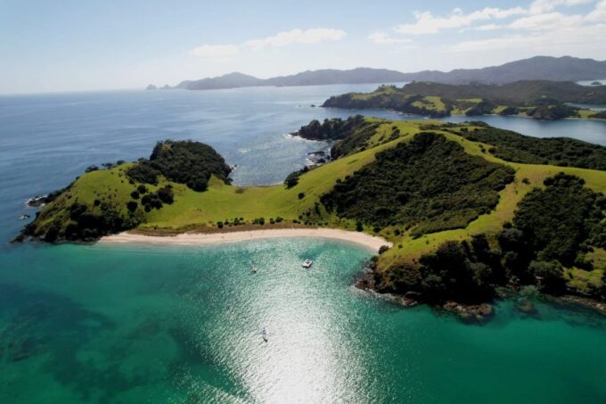 Bay of Islands: Sailing Catamaran Charter With Lunch - Island Excursion Activities