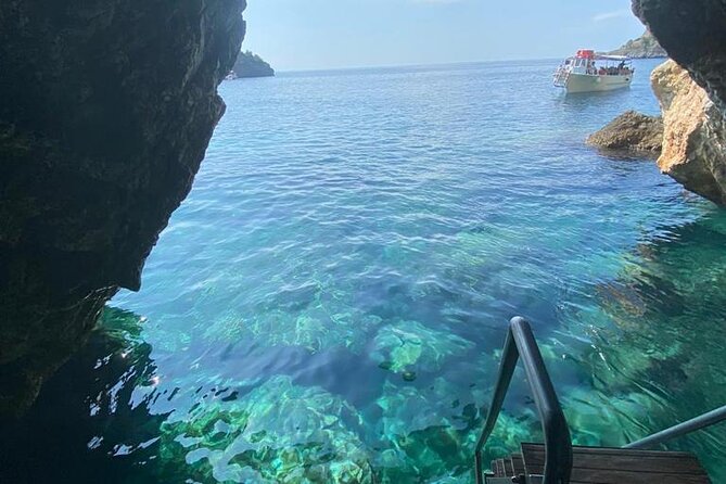 Bay of the Infreschi - Booking Information