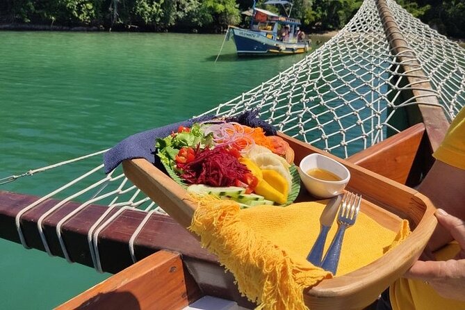 Bay Tour With Lunch Included by PARATY TOURS - Included Amenities