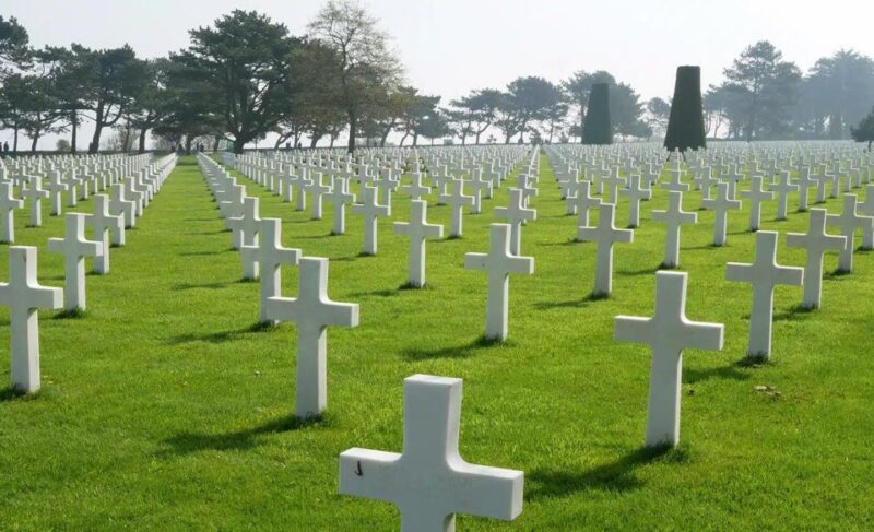 Bayeux: Normandy D-Day Landing Beaches Full-Day Guided Tour - Sacrifices of World War II