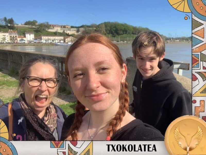 Bayonne: Outdoor Escape Game Discover Bayonne - Txokolatea - Activity Overview