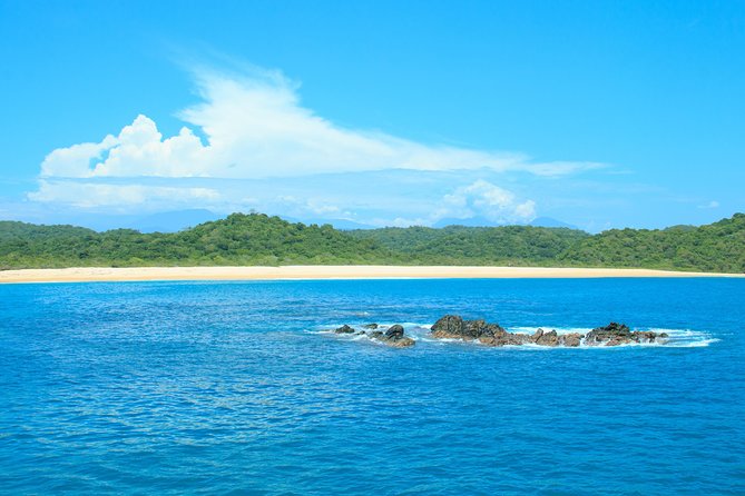 Bays of Huatulco and Snorkeling on a Double Decker Catamaran - Reviews and Feedback