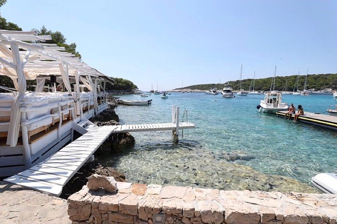 Beach Bars Laganini and Hulla Hulla Half-Day Private Boat Tour - Discovering Hulla Hulla Beach Bar