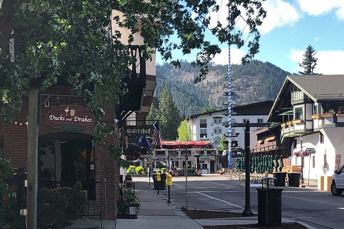 Beaches, Bites and Bavaria in Leavenworth: A Self-Guided Audio Tour - Accessing the Waterfront and Landmarks