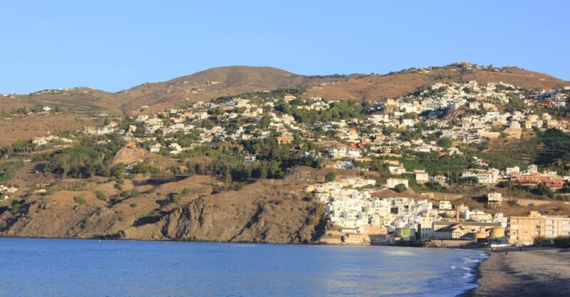 BEACHES OF THE COSTA TROPICAL - Amenities