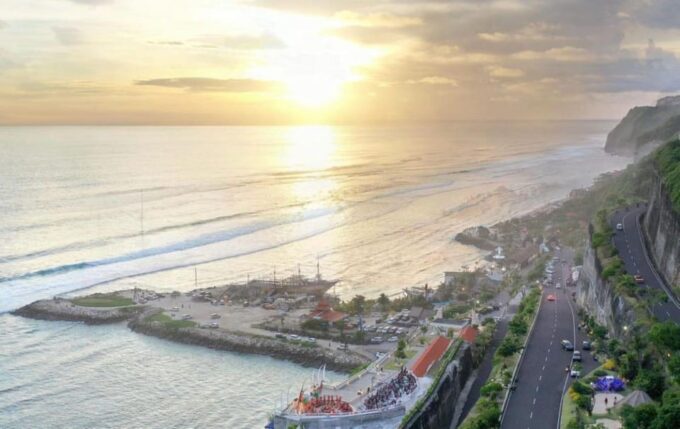 Beachtrip Padang-Padang,Melasti & Kecak Dance - Seafood Dining and Ocean Views