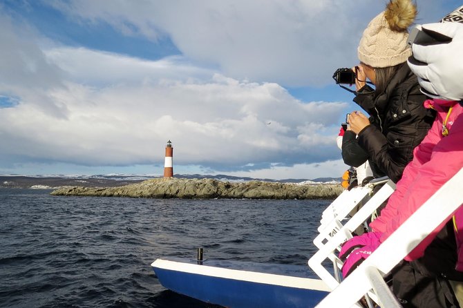Beagle Channel Navigation - Sea Lions Island - Catamaran Journey Description