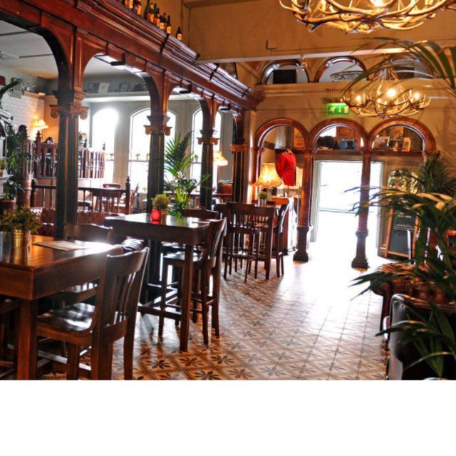 Beatles & Beers: Journey Through Liverpools Pubs & Melodies - Inclusions