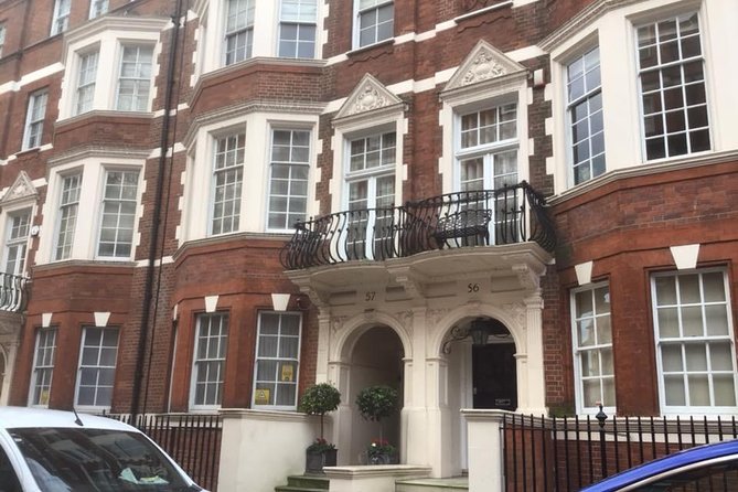 Beatles Walking Tour of London - Exploring the Abbey Road Crossing