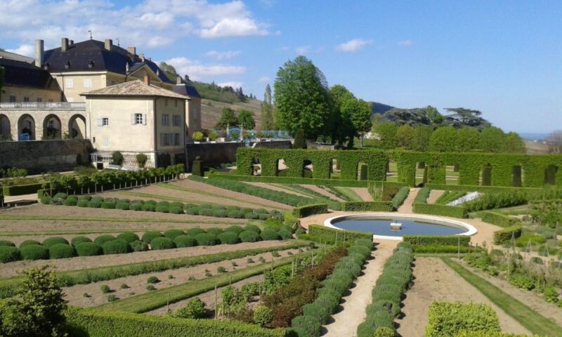 Beaujolais - Pérouges: Full Day Shared Trip - Historic Winery and Cellar Tour