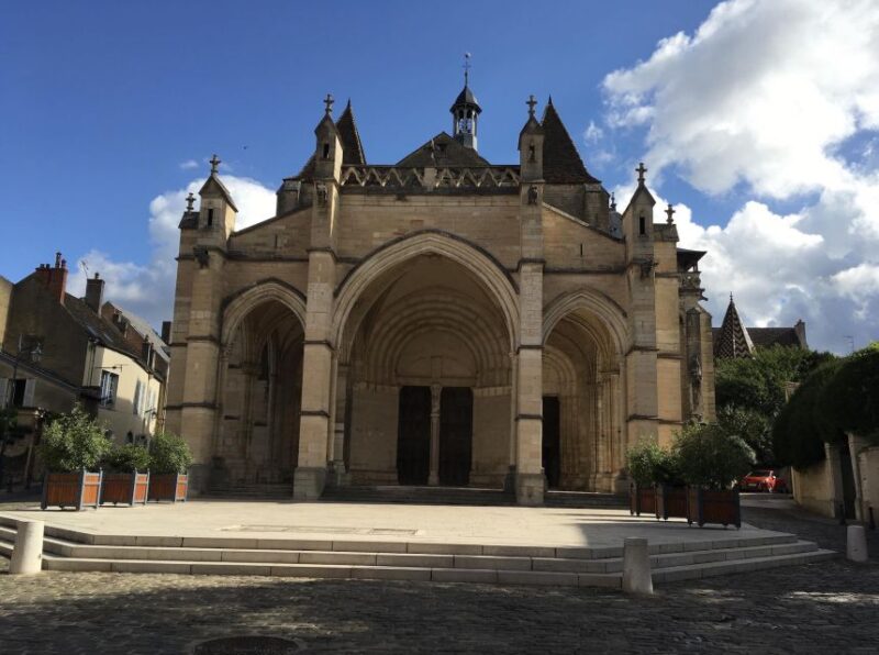Beaune: Beguiling Beaune Self-Guided Smartphone Audio Tour - Audio Guide Narration