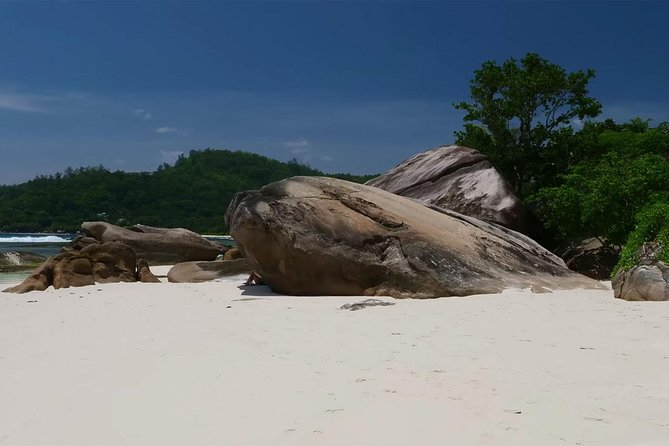 Beautiful Island Tour 5-6 Hours | Mahé | Seychelles | Private Tour | Day Trip - Booking and Pickup