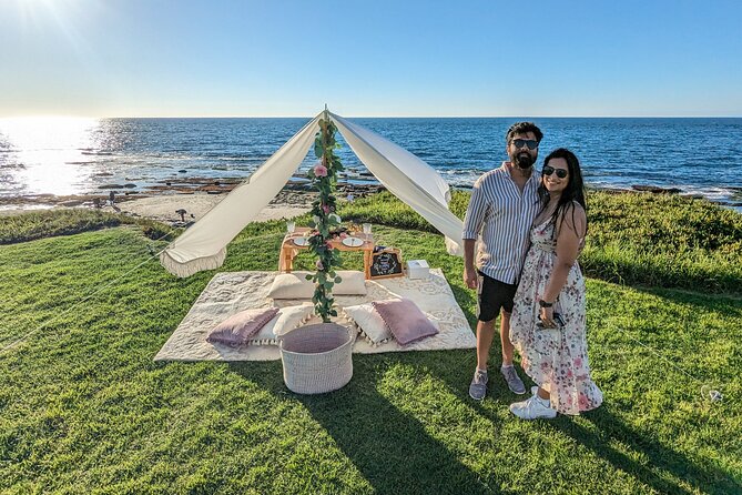 Beautiful Luxury Picnic on a Docked Gondola Boat in Coronado - Key Points