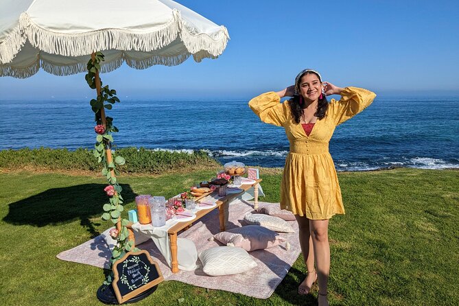 Beautiful Luxury Picnic on a Docked Gondola Boat in Coronado - Delectable Menu Options