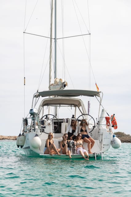 Beautiful Saling Trip Arounf Palma Bay and Sorroundings - Key Points