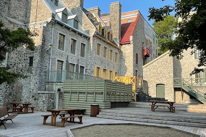 Beautiful Walking Tour of Old Quebec - Admiring Architectural Wonders