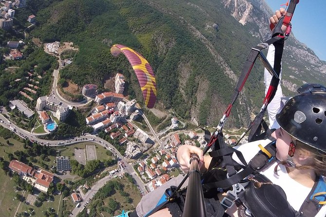Bečići Standard Paragliding - Transportation and Parking Details