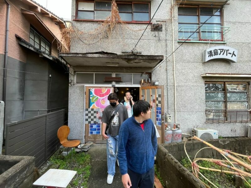 Become a local! A Walking Tour of Arts, Crafts&Onsen Culture - The Sum Up