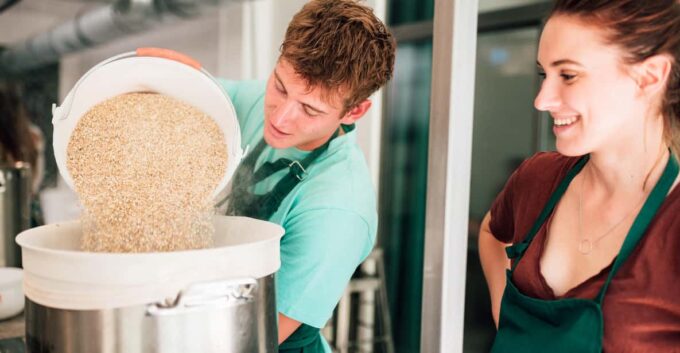 Beer-Brewing Discovery Workshop in the Center of Paris - Guided Tasting of Craft Beers