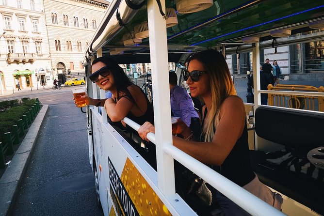 BeerBus Budapest - Sightseeing Partytour - Discovering Top Attractions