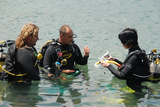 Beginners Scuba Diving Experience in Gran Canaria - Booking and Requirements