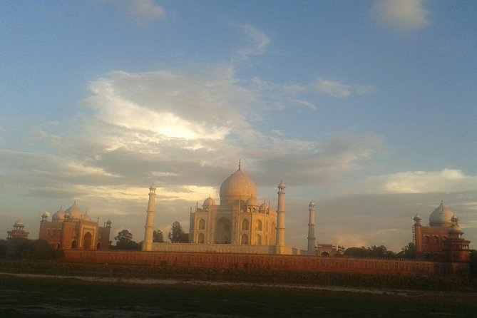 Behind the Taj Mahal With Sunrise or Sunset View by Tuk Tuk Ride - Positive Reviews and Ratings