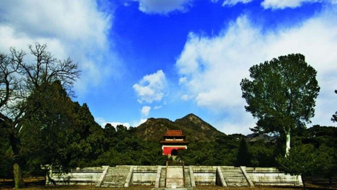 Beijing 1 Day Tour to Mutianyu Great Wall&Ming Tomb - Ming Tomb Visit