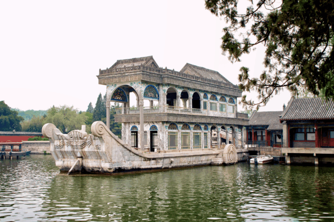 Beijing: 6 Day Nightlife And Liquor Adventure - Farewell Banquet and Entertainment