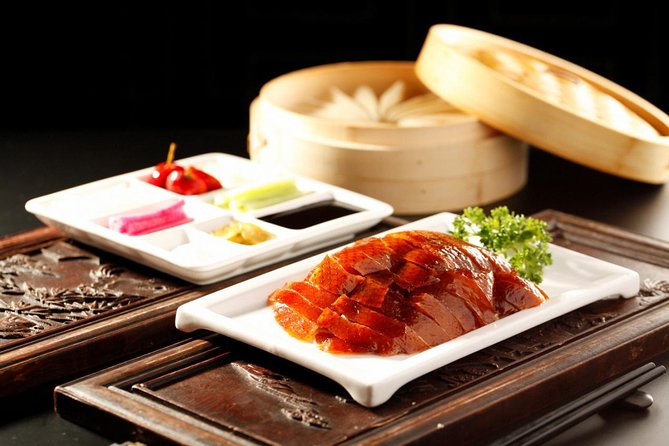 Beijing Acrobatic Show With Peking Duck Dinner Private Tour - Exploring Beijings Top Attractions