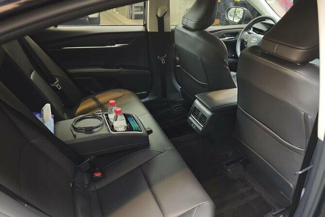 Beijing Airport Transfer 24H Flight Tracking and English Driver - Why Choose This Beijing Airport Transfer?