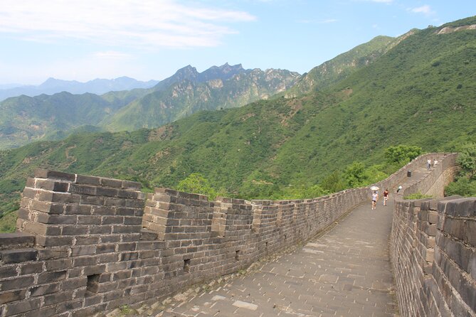Beijing Badaling Wildlife Park & Juyongguan Great Wall Private Tour - Explore Culture and Attractions