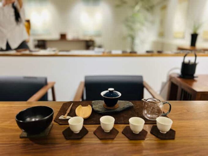 Beijing: Chinese Culture Tea Ceremony Reservation Service - Customization and Upgrades