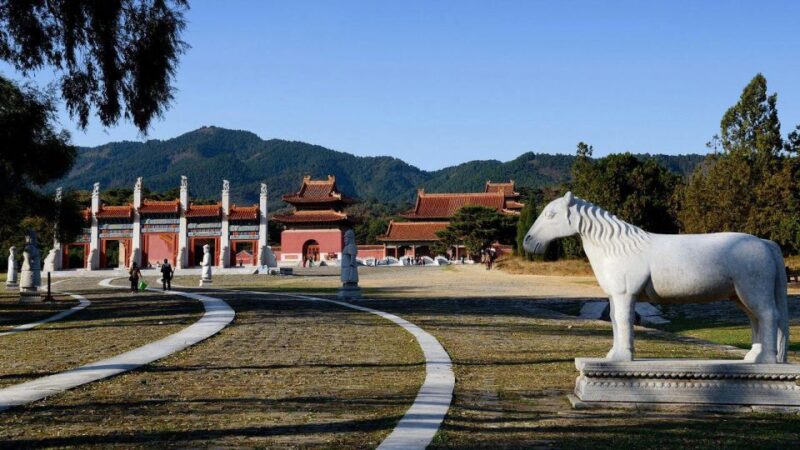 Beijing: Eastern Qing Tombs and Huangyaguan Great Wall Tour - Itinerary and Locations