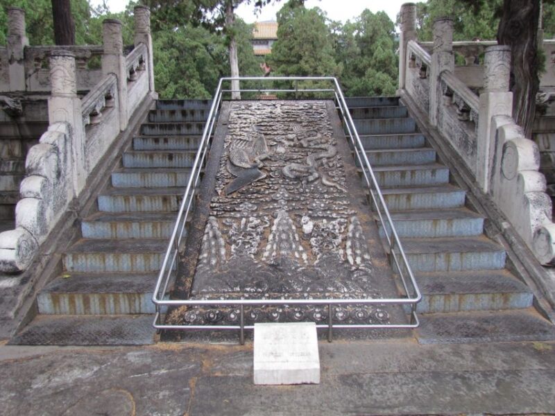 Beijing: Longqing Gorge, Ming Tombs & Lunch Private Day Tour - Pickup Location and Stops