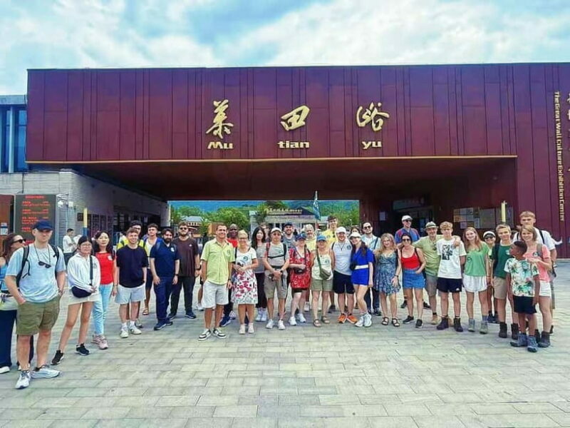 Beijing: Mutianyu Great Wall Tours with Ticket & Buffet - Discovering the Mutianyu Great Wall: A Deep Dive