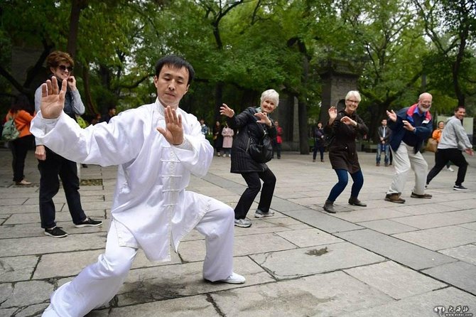 Beijing Private Tai Chi Class and Bike Tour at Houhai Lake - Overview and Tour Details