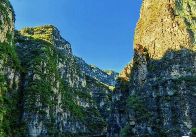 Beijing: Private Transfer to Longqing Gorge and Guyaju Caves - Visiting Guyaju Caves