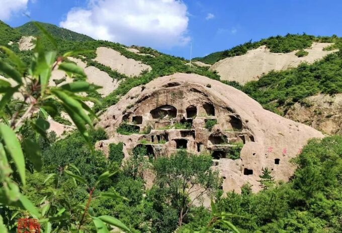 Beijing: Private Transfer to Longqing Gorge and Guyaju Caves - Scenic Beauty and History