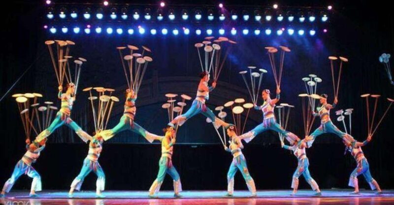 Beijing: Red Theater Acrobatic Show Tickets - Participant Requirements